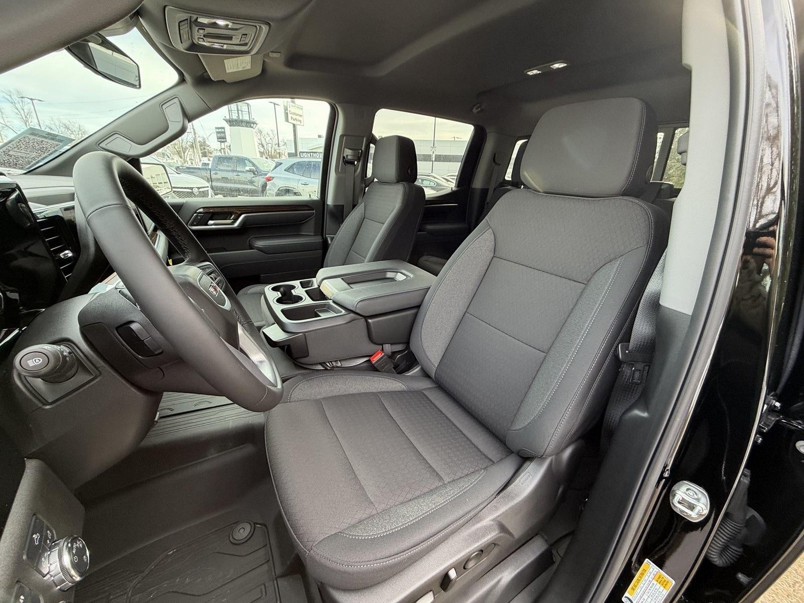 2025 GMC Sierra 1500 SLE