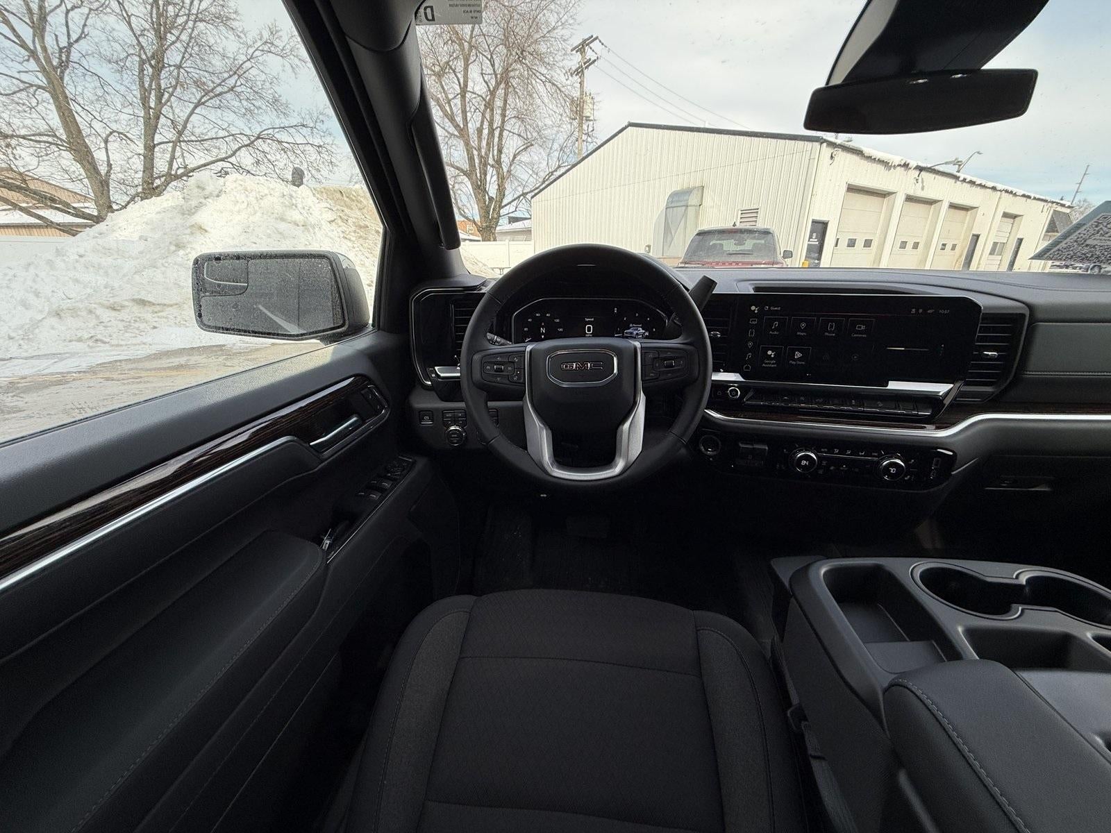 2025 GMC Sierra 1500 SLE