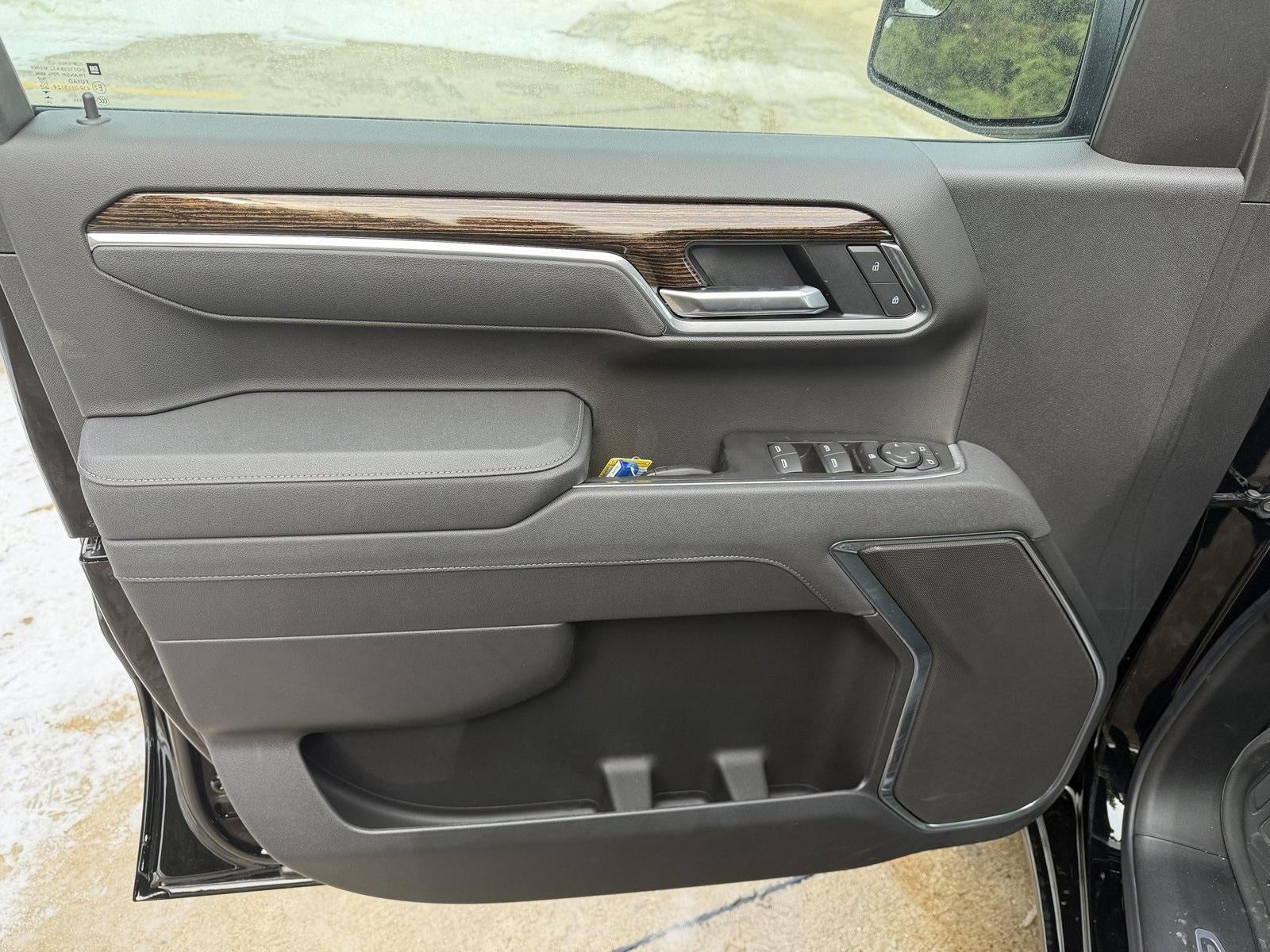 2025 GMC Sierra 1500 SLE