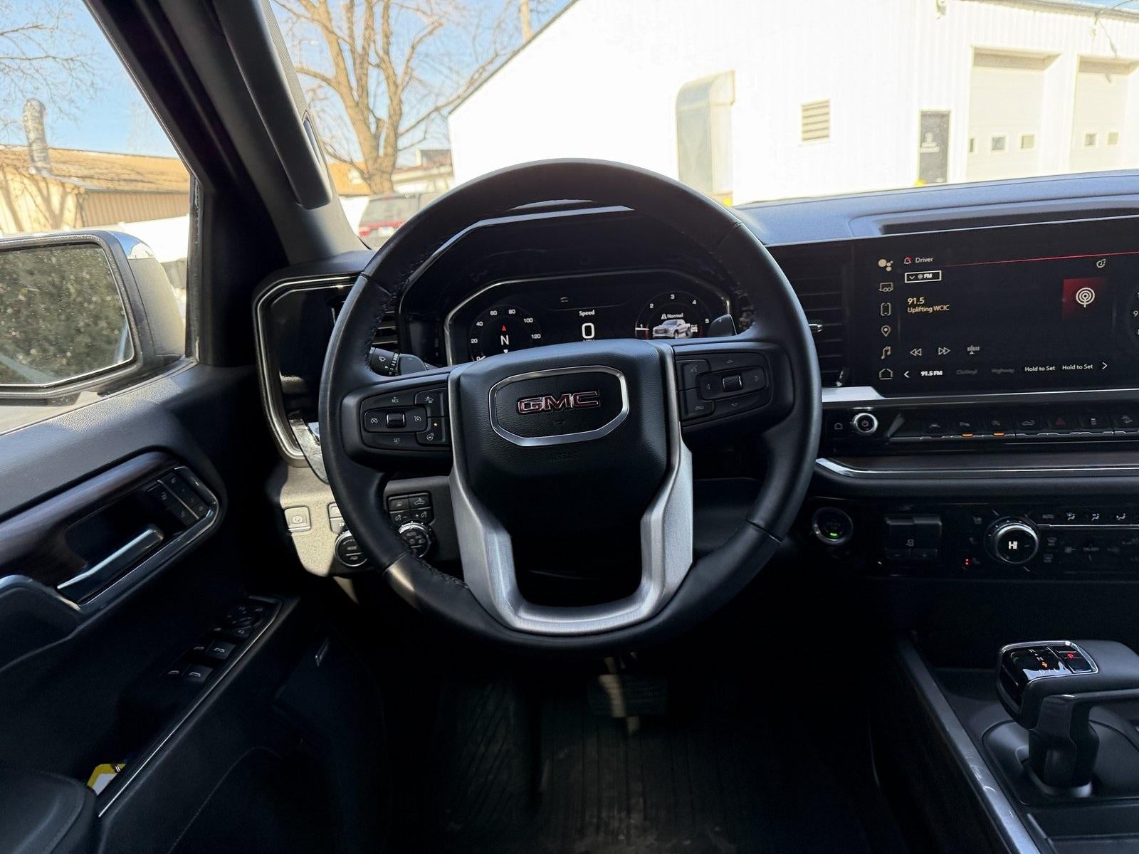 2024 GMC Sierra 1500 SLT