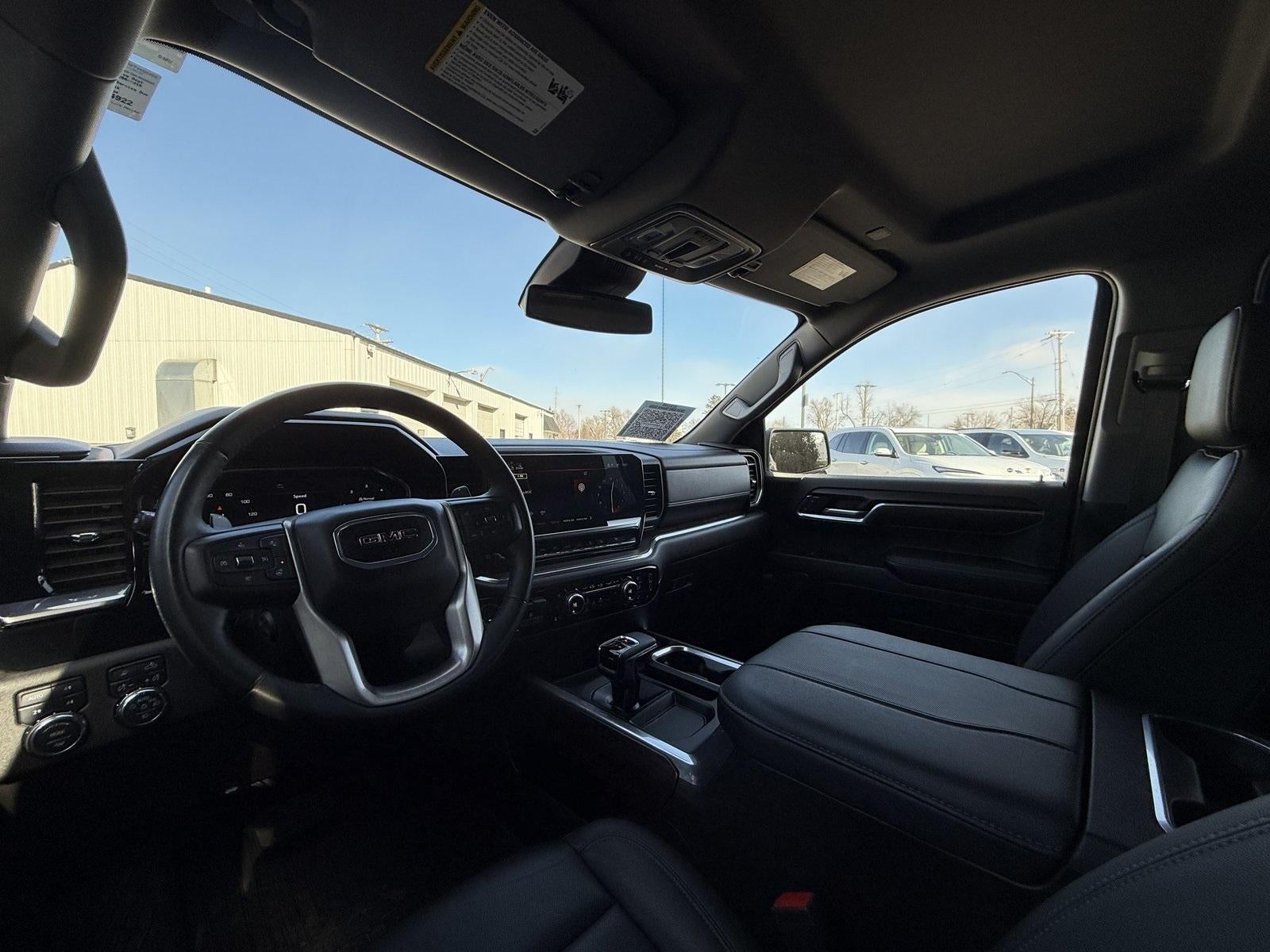 2024 GMC Sierra 1500 SLT