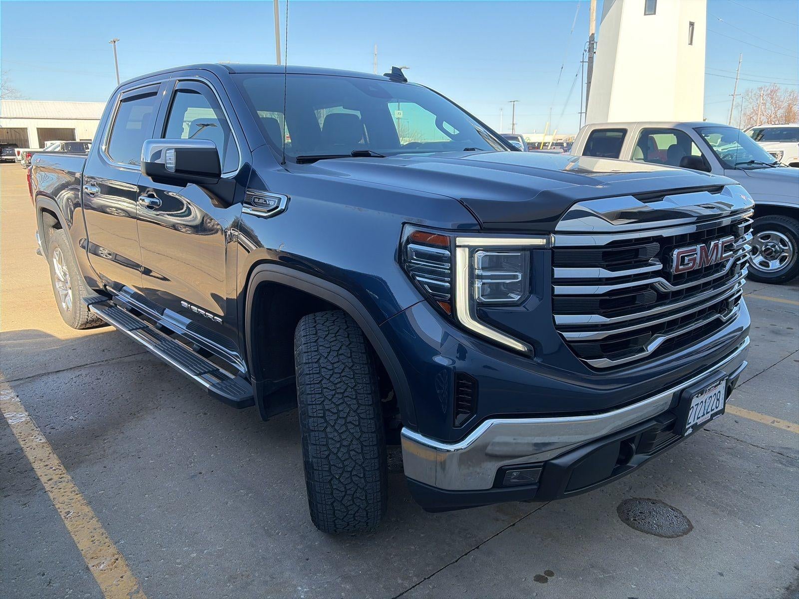 2022 GMC Sierra 1500 SLT