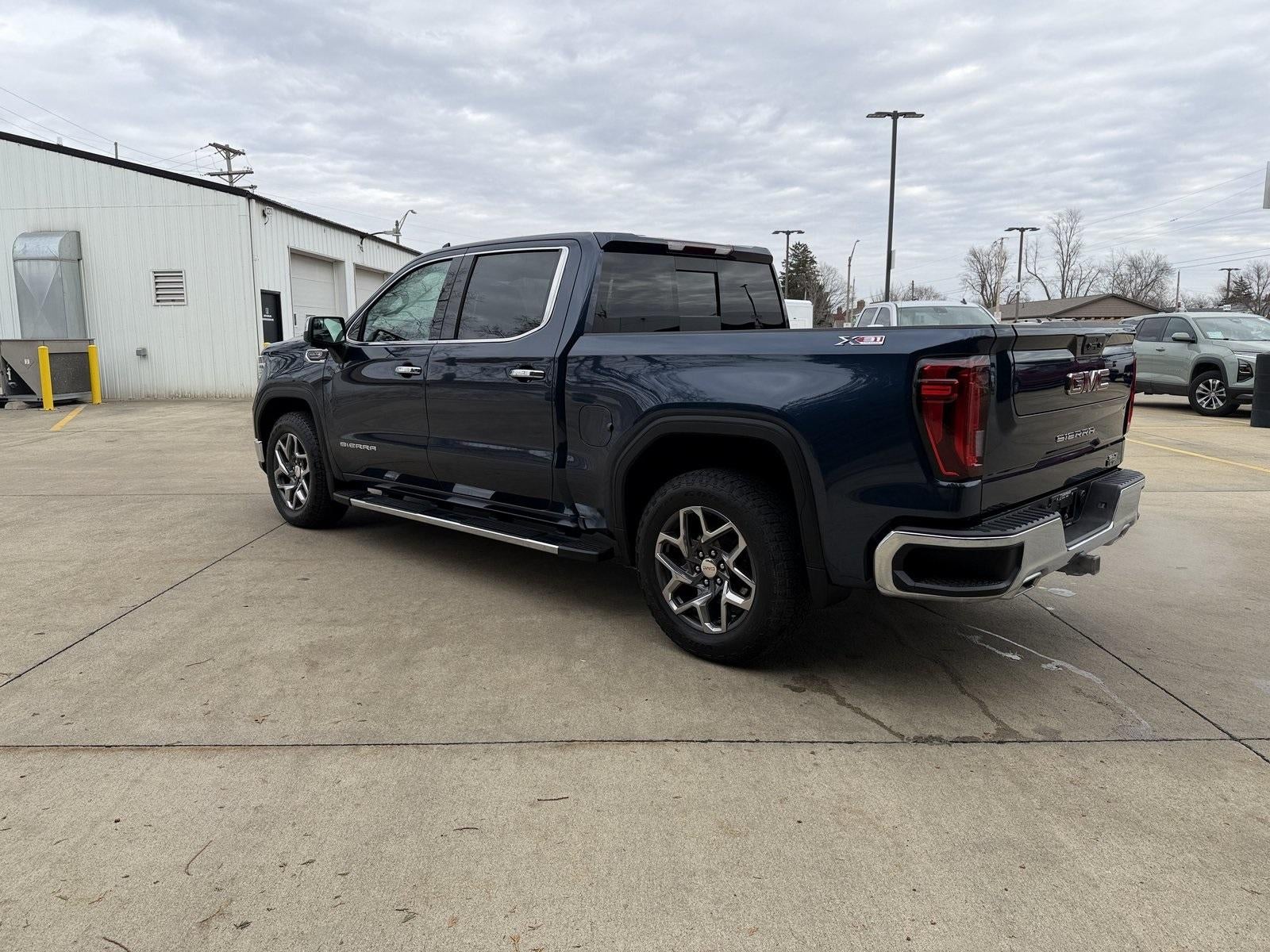 2022 GMC Sierra 1500 SLT