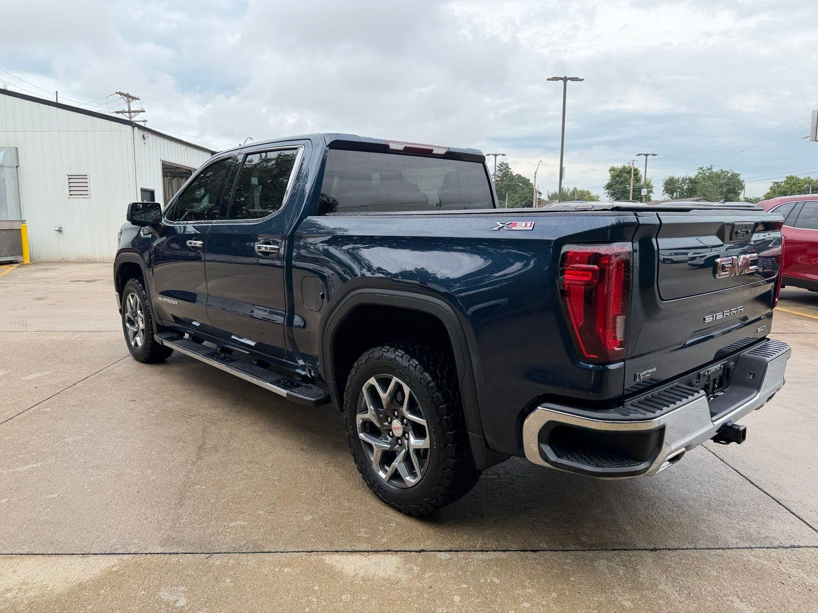 2022 GMC Sierra 1500 SLT