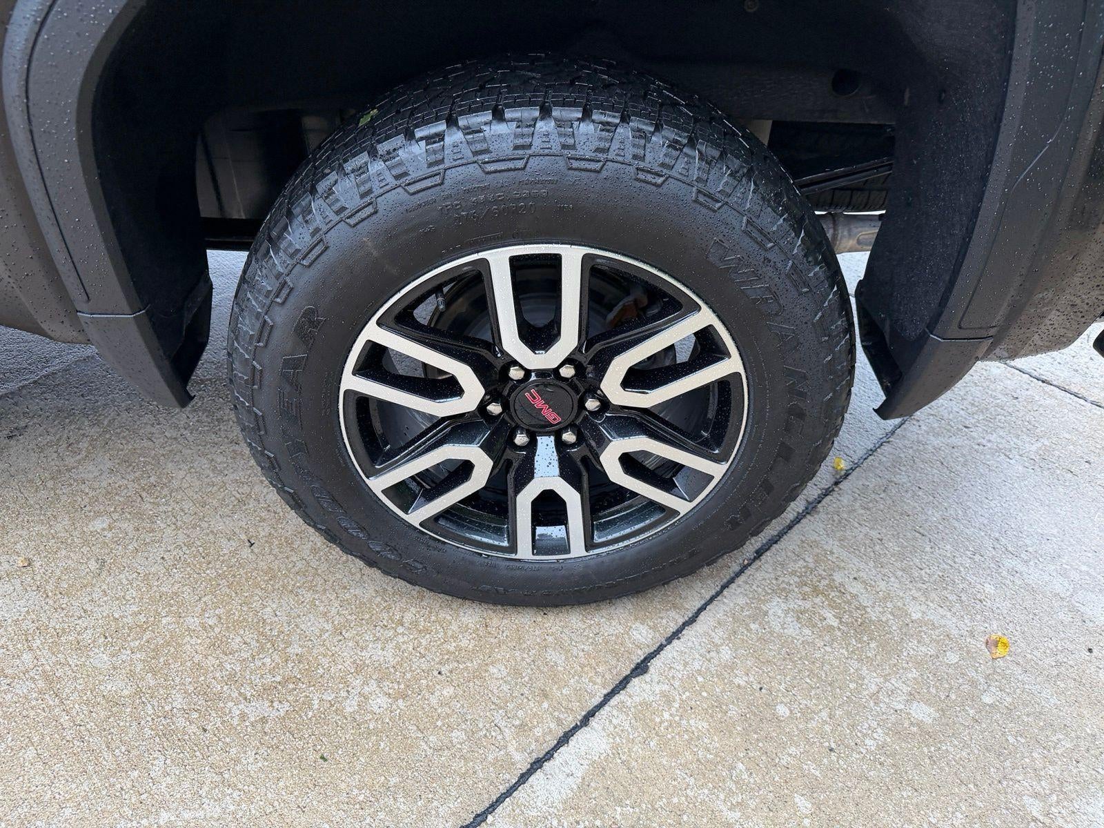 2025 GMC Sierra 1500 AT4