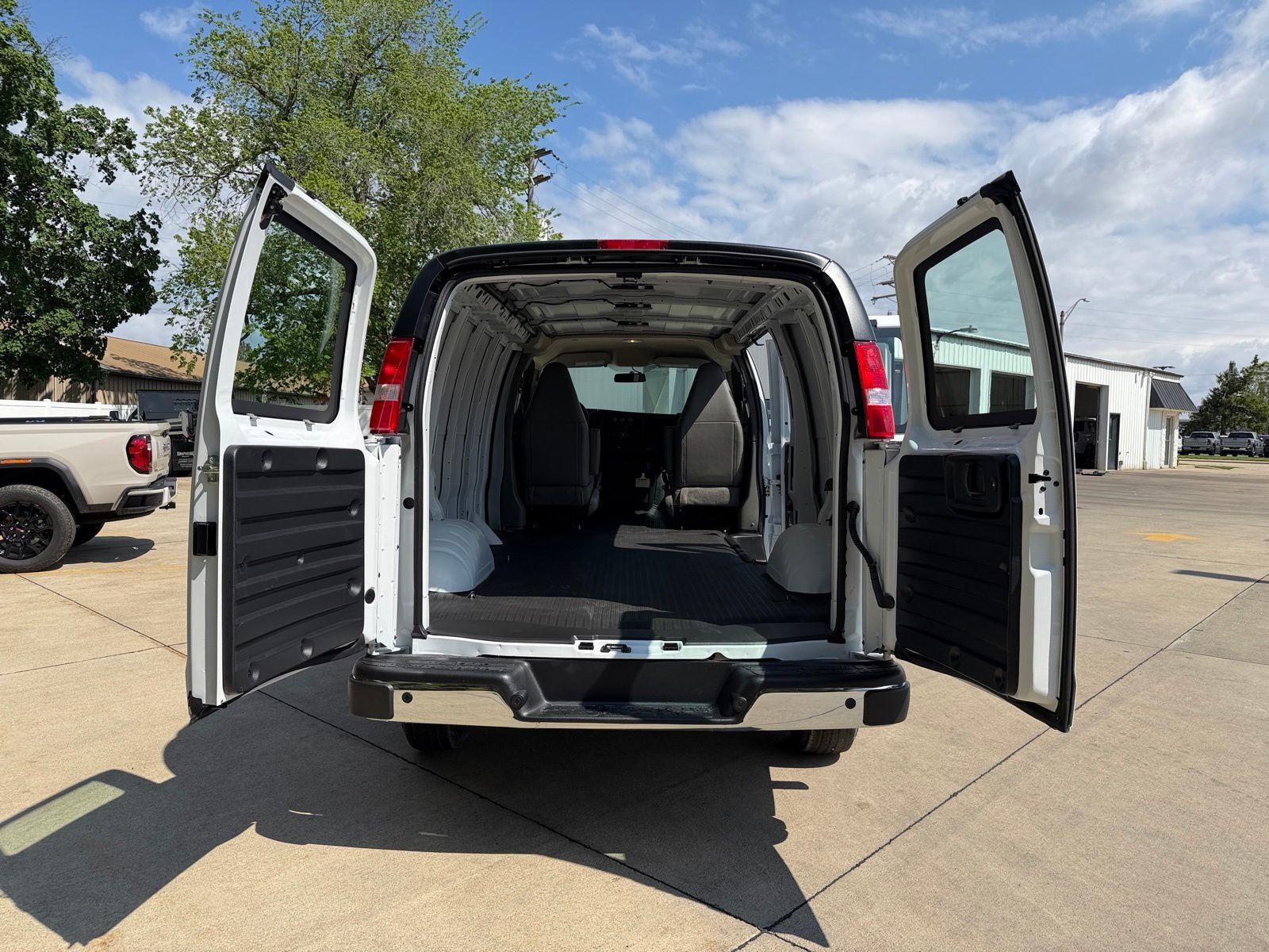 2026 GMC Savana Cargo Base