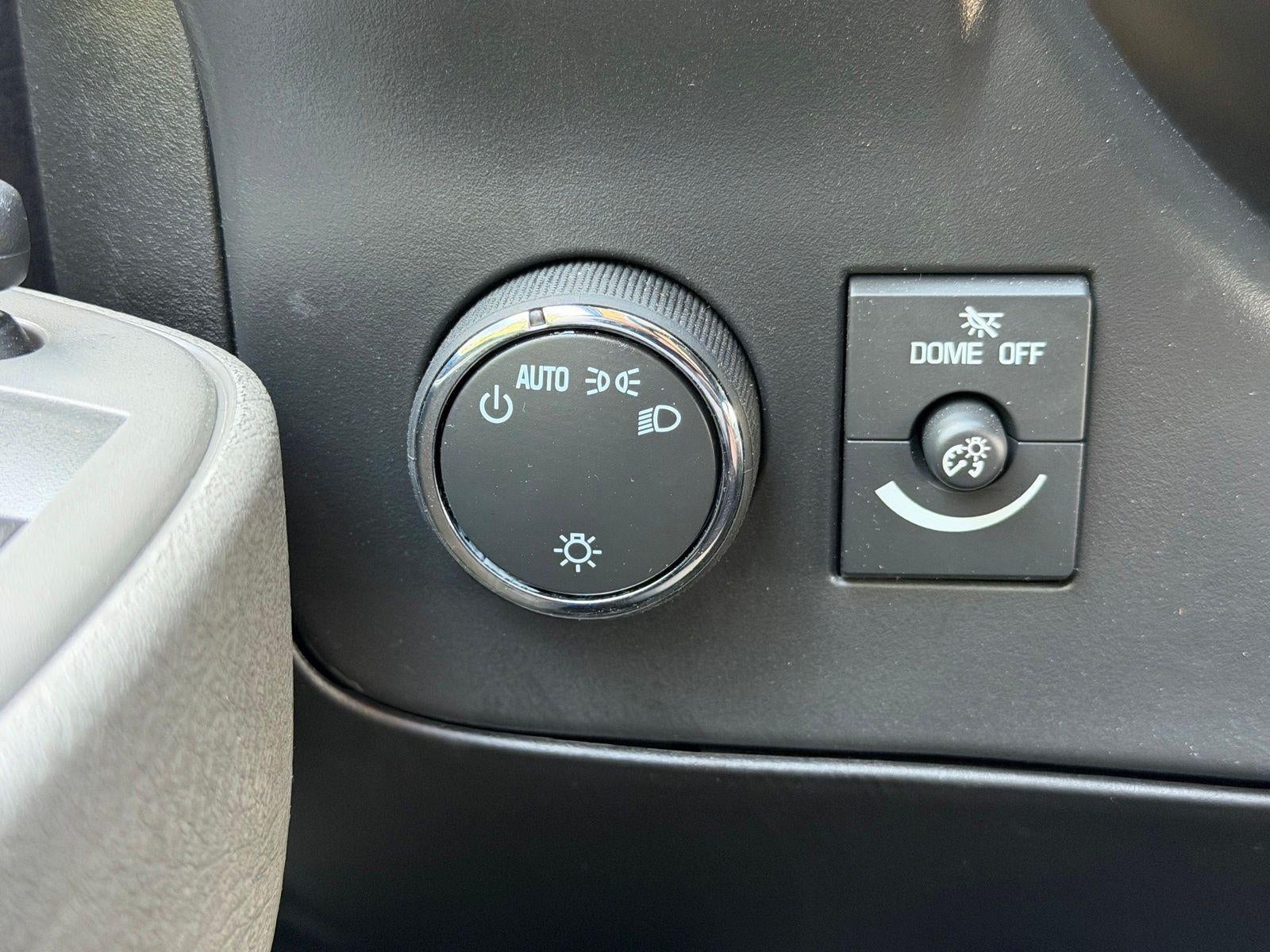 2026 GMC Savana Cargo Base