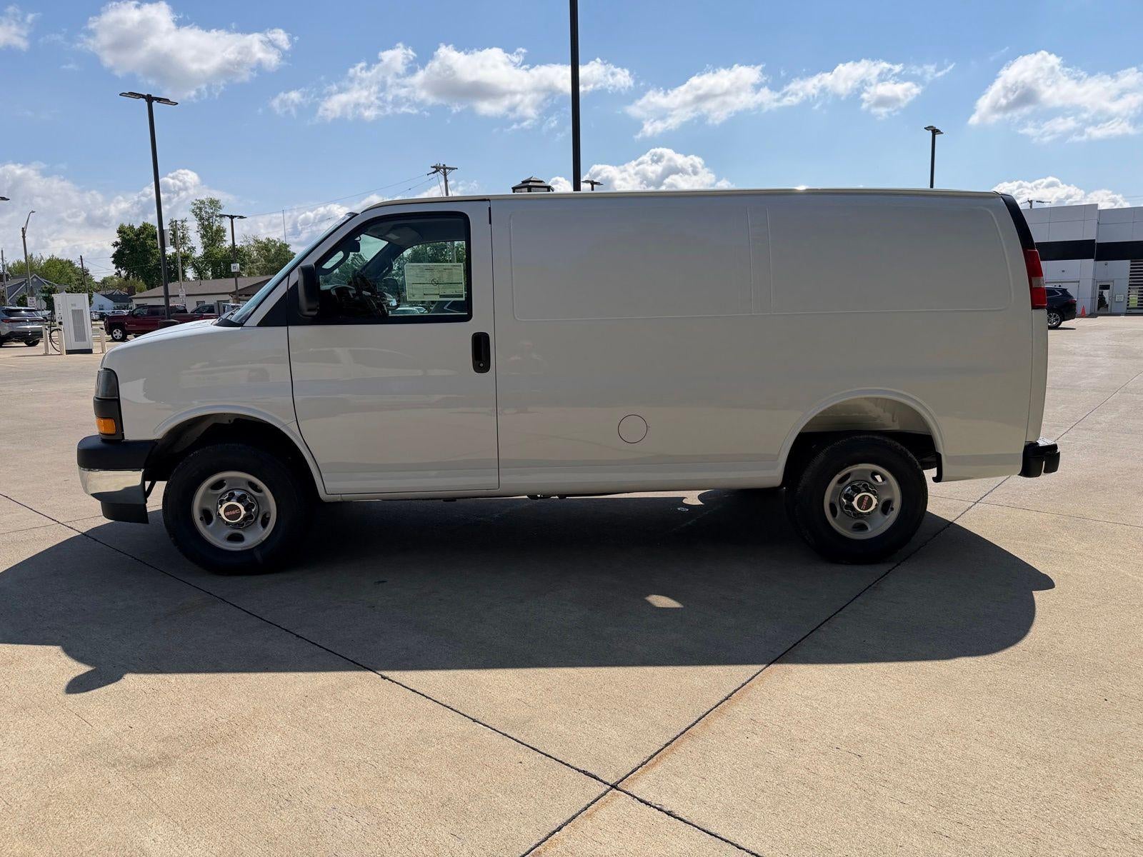 2026 GMC Savana Cargo Base