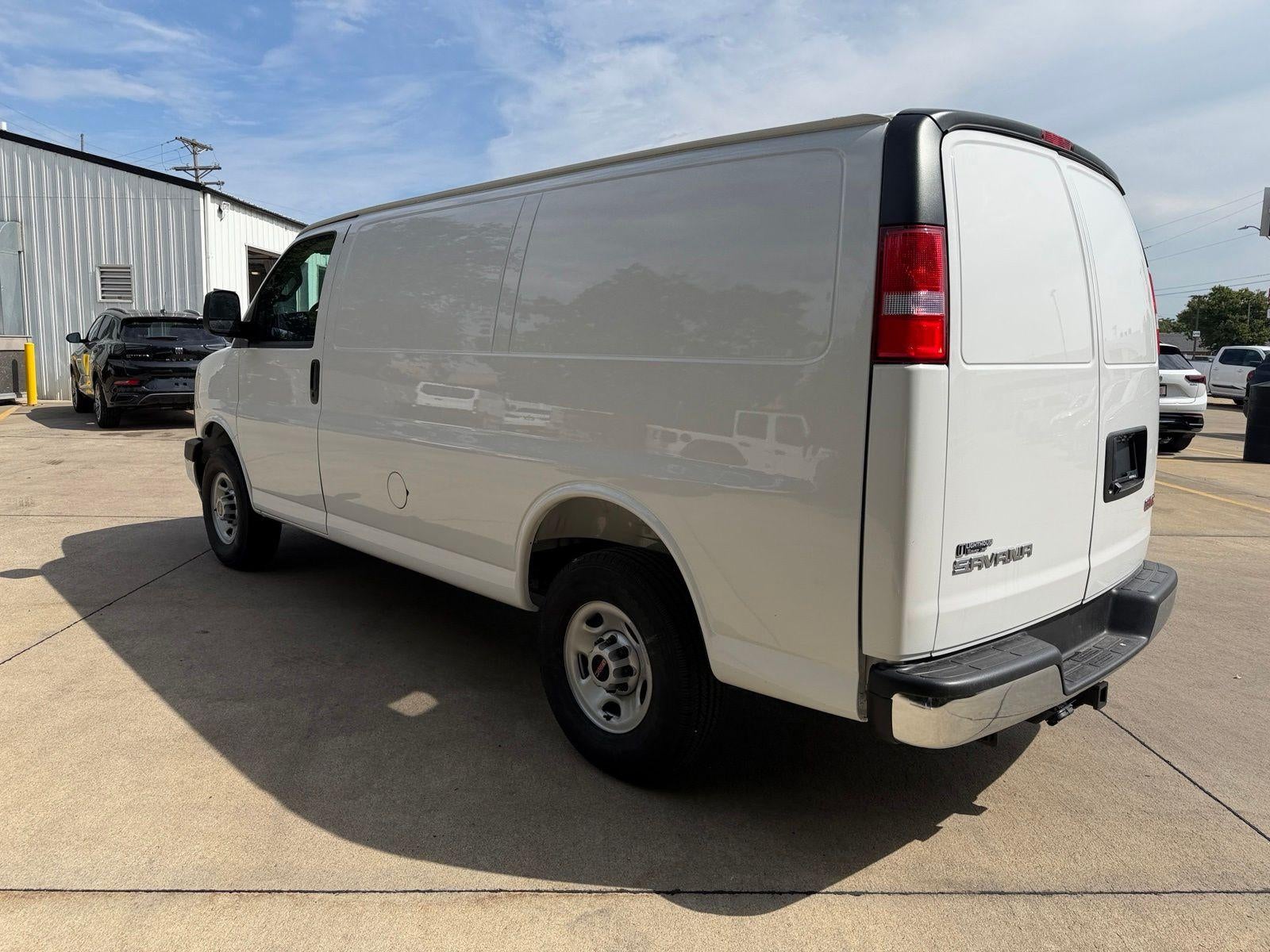 2026 GMC Savana Cargo Base