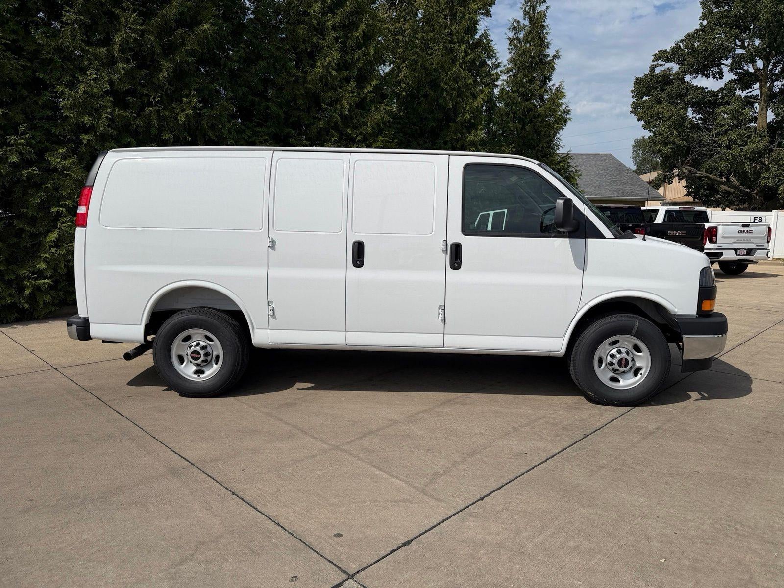 2026 GMC Savana Cargo Base