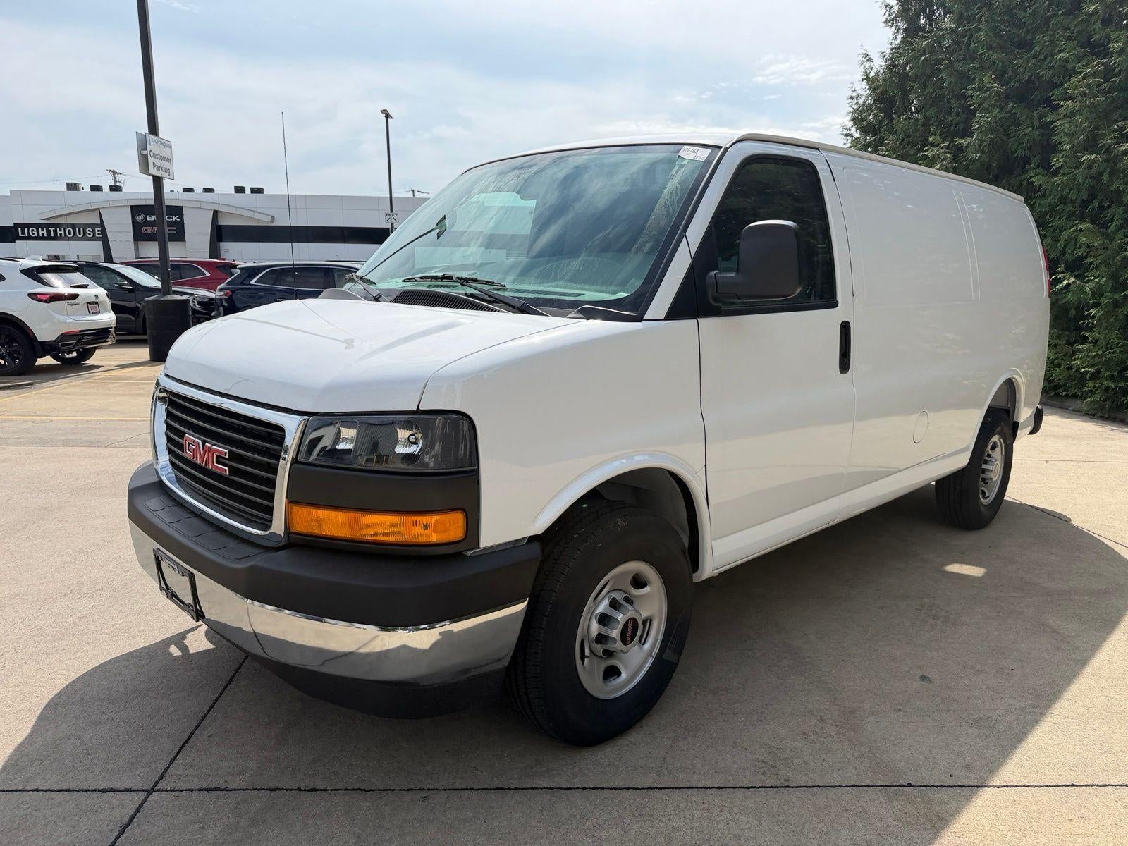 2026 GMC Savana Cargo Base