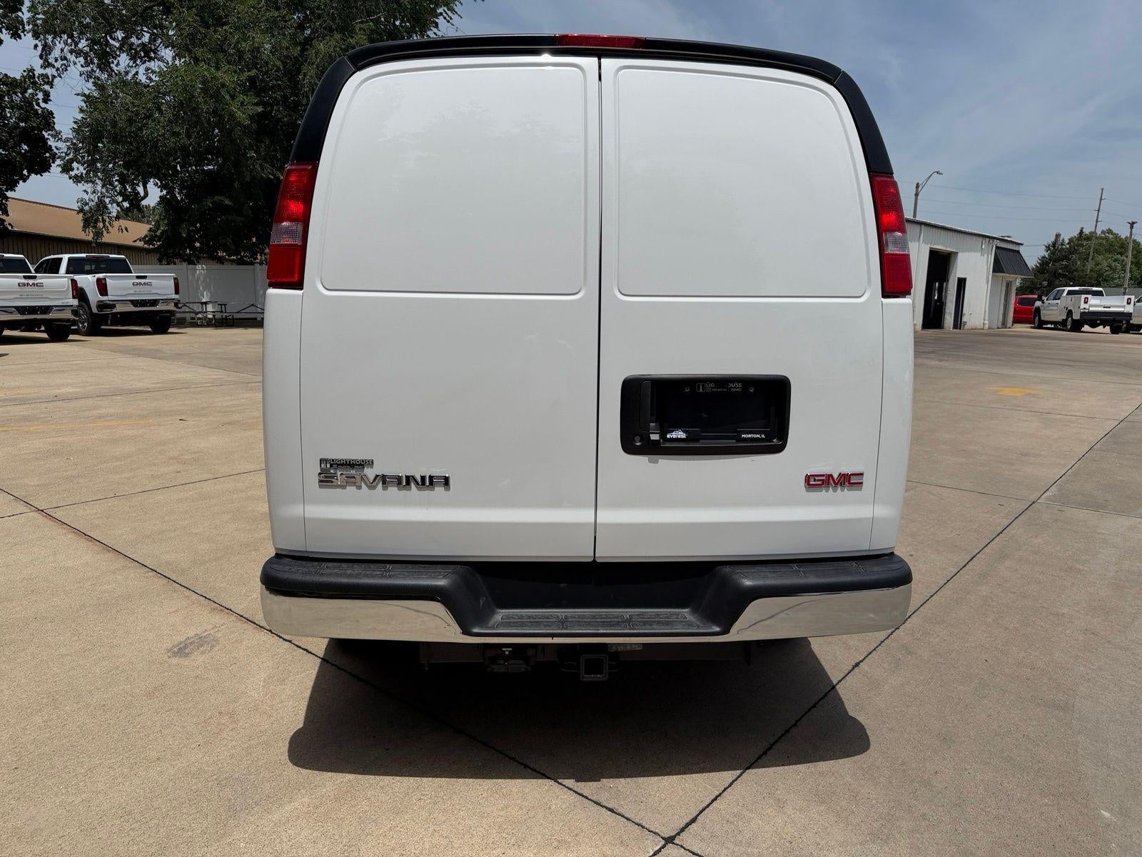 2026 GMC Savana Cargo Base