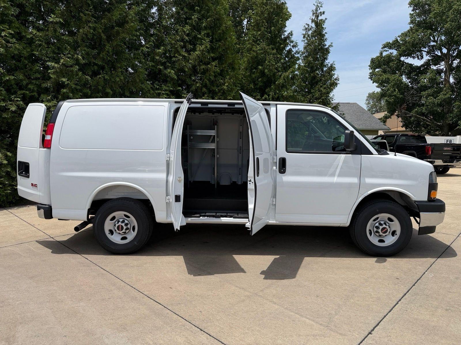 2026 GMC Savana Cargo Base
