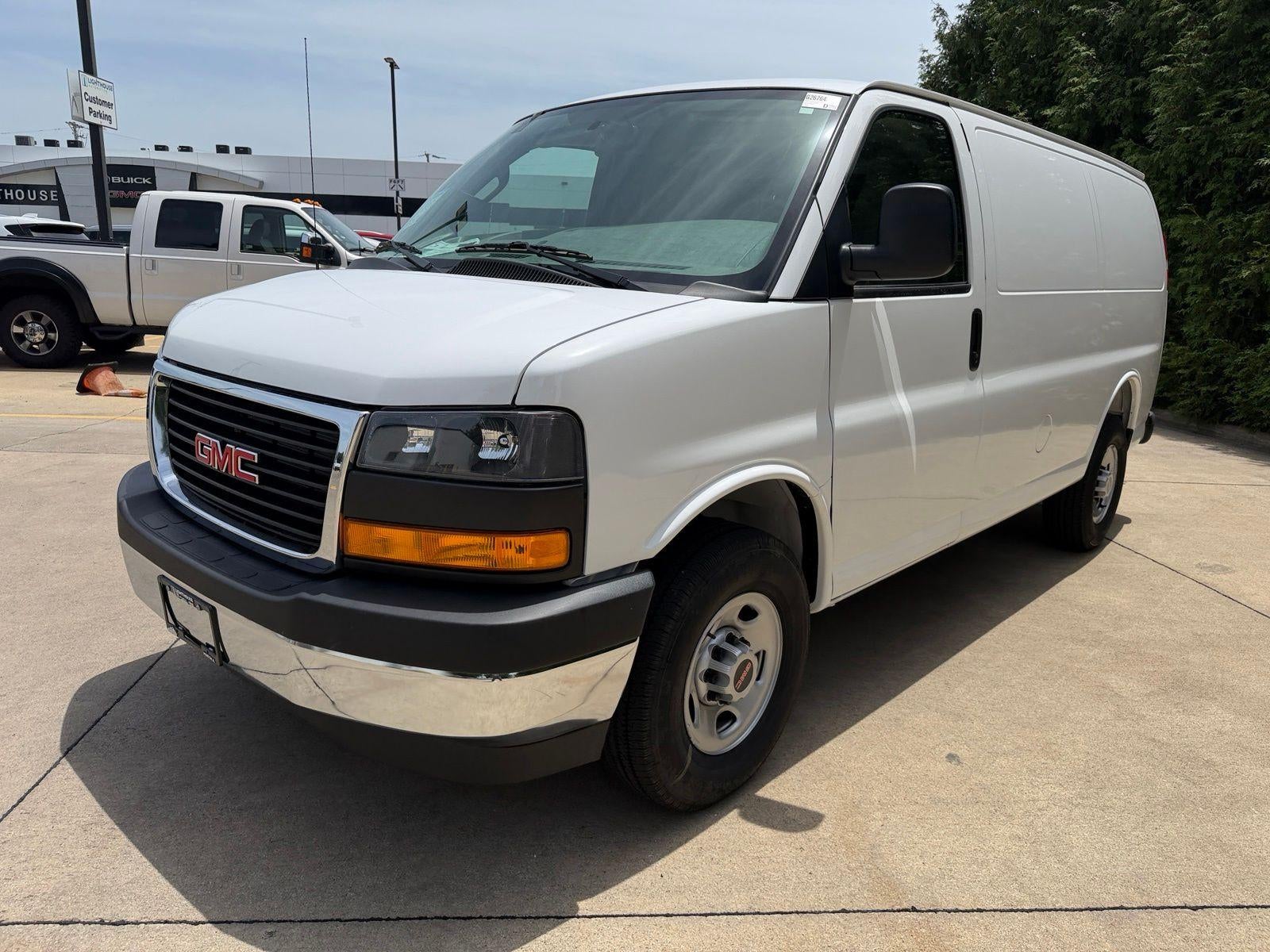 2026 GMC Savana Cargo Base