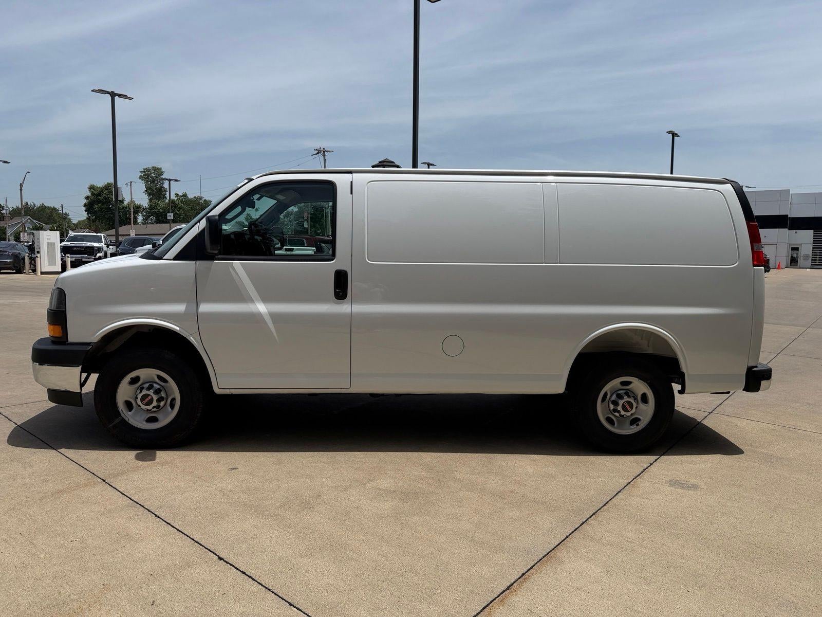 2026 GMC Savana Cargo Base