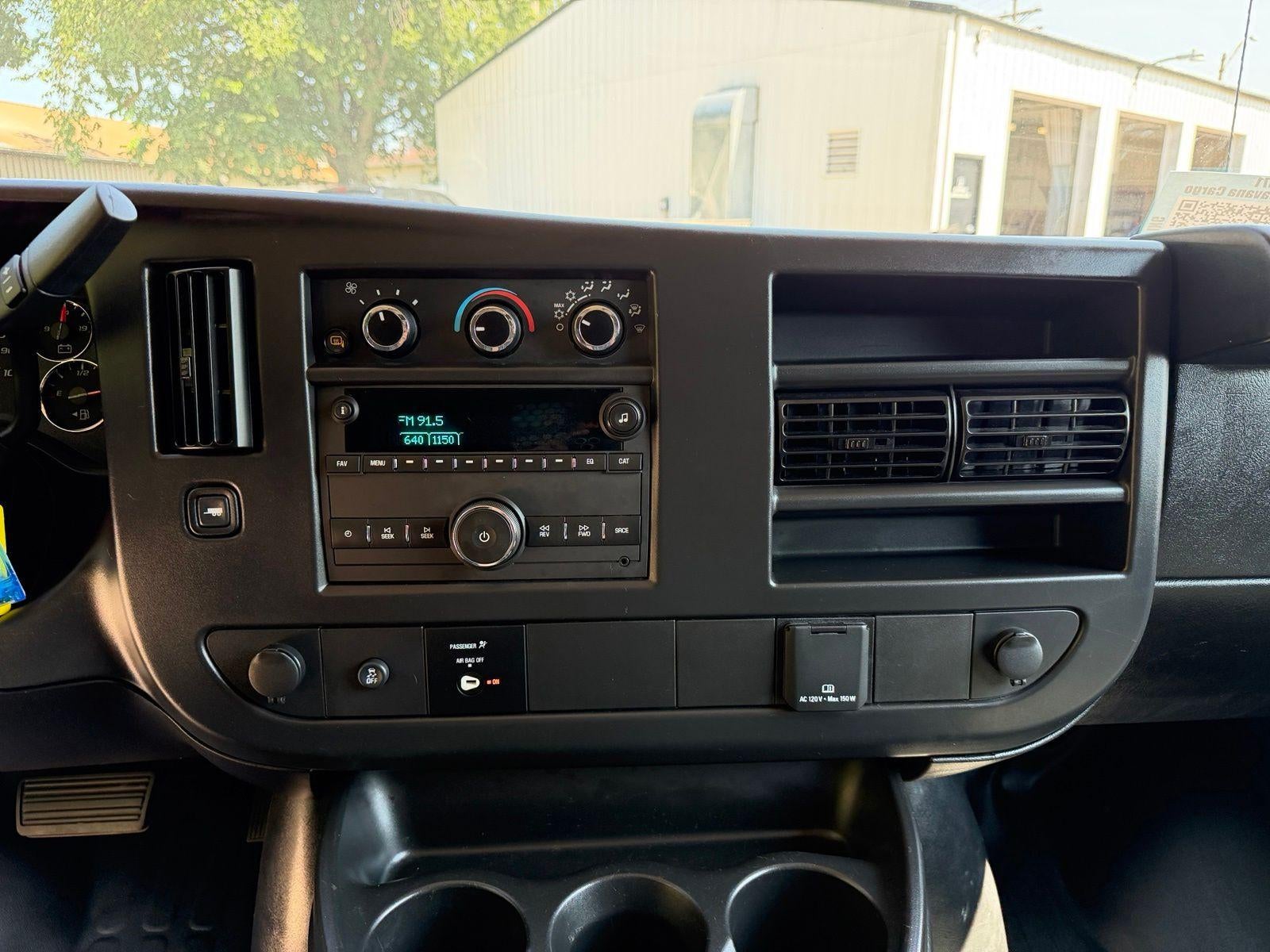 2025 GMC Savana Cargo Work Van