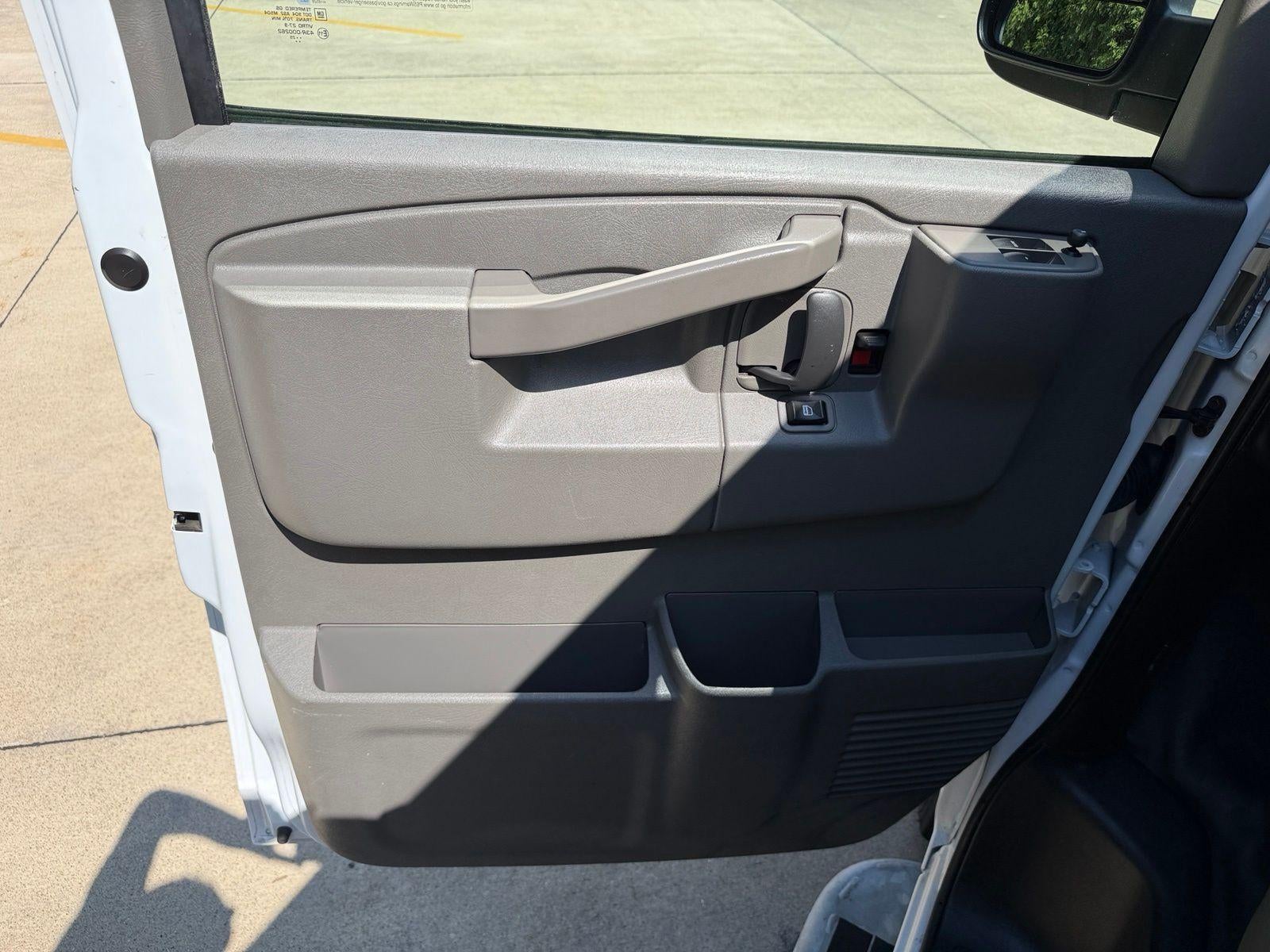 2025 GMC Savana Cargo Work Van