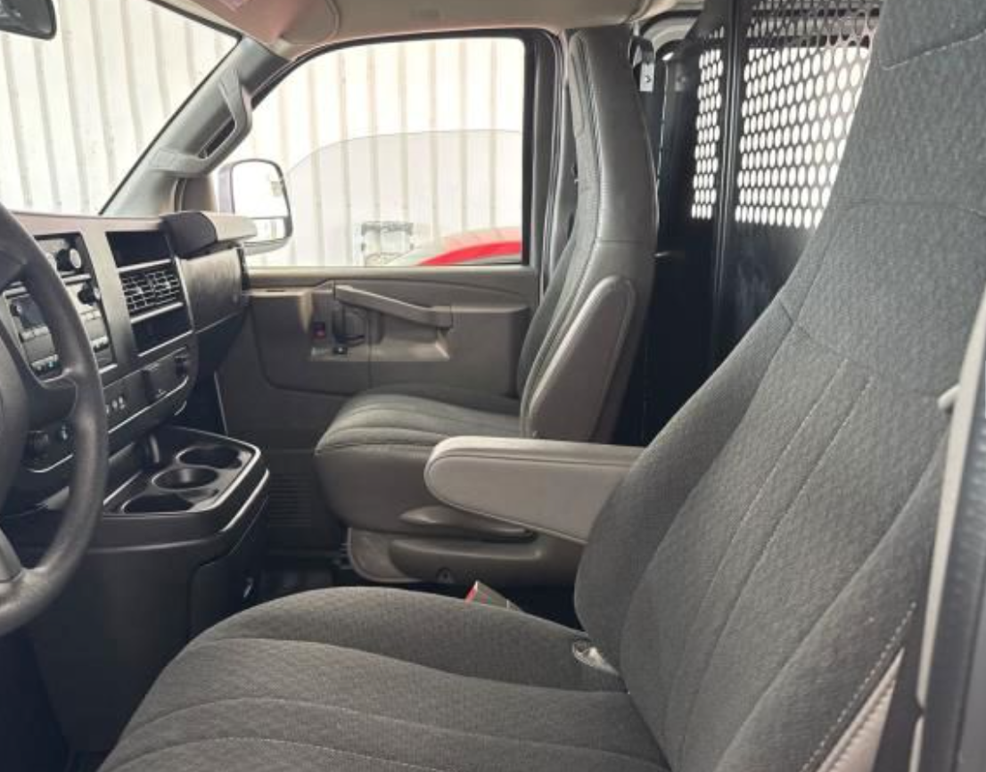 2025 GMC Savana Cargo Work Van