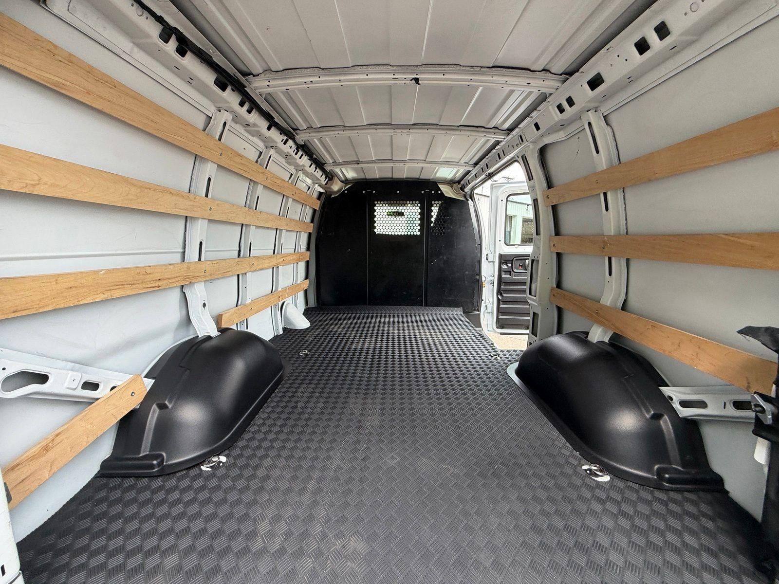 2025 GMC Savana Cargo Work Van