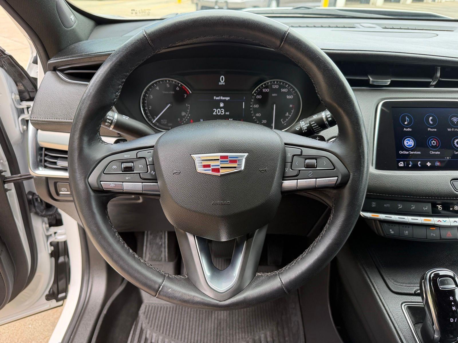 2023 Cadillac XT4 Premium Luxury