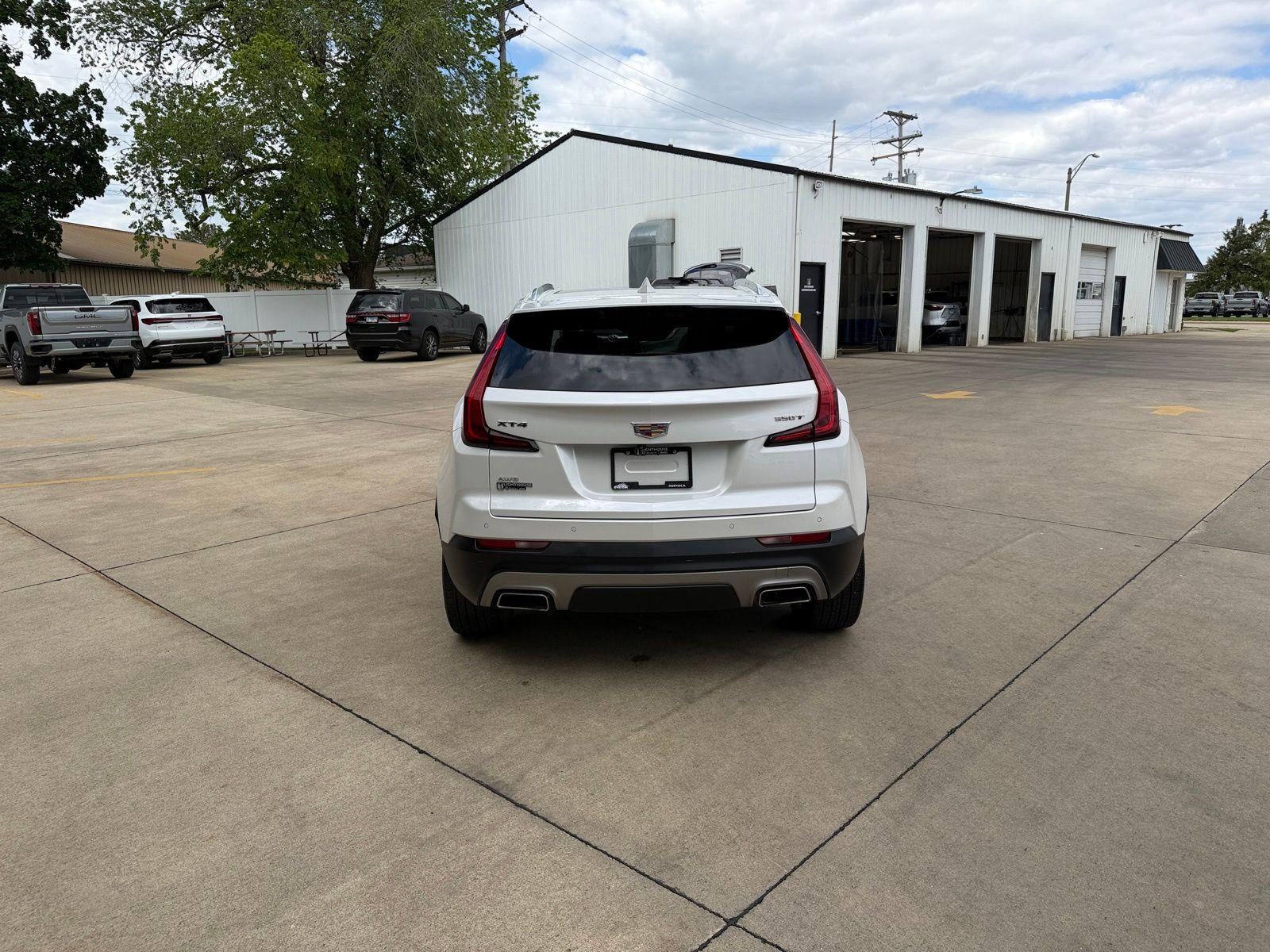 2023 Cadillac XT4 Premium Luxury
