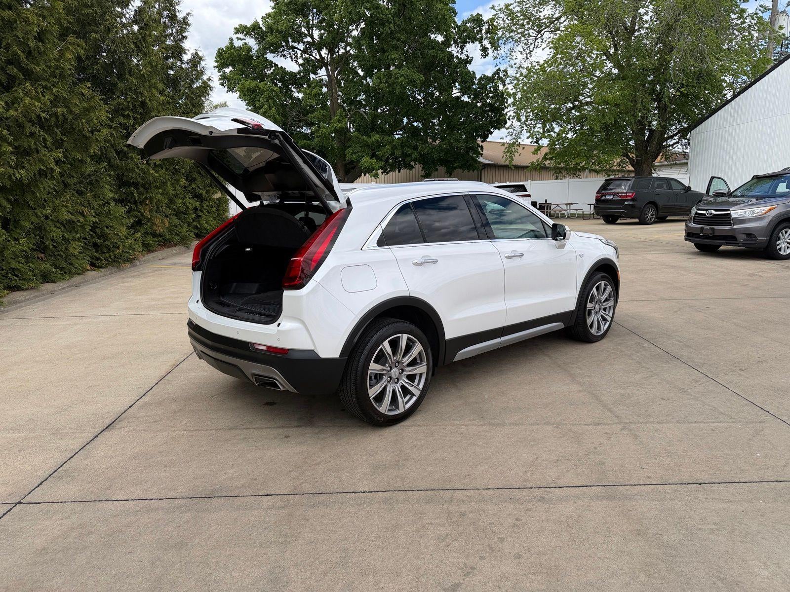 2023 Cadillac XT4 Premium Luxury