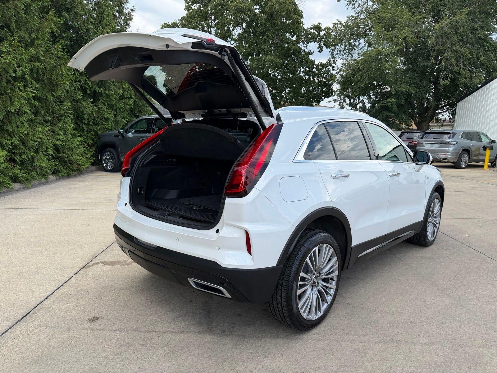 2024 Cadillac XT4 Premium Luxury