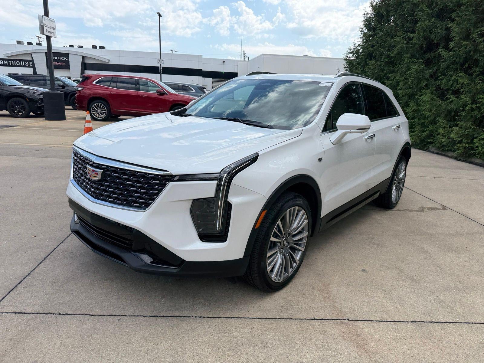 2024 Cadillac XT4 Premium Luxury