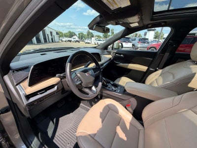 2024 Cadillac XT4 Premium Luxury