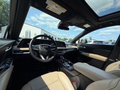 2024 Cadillac XT4 Premium Luxury