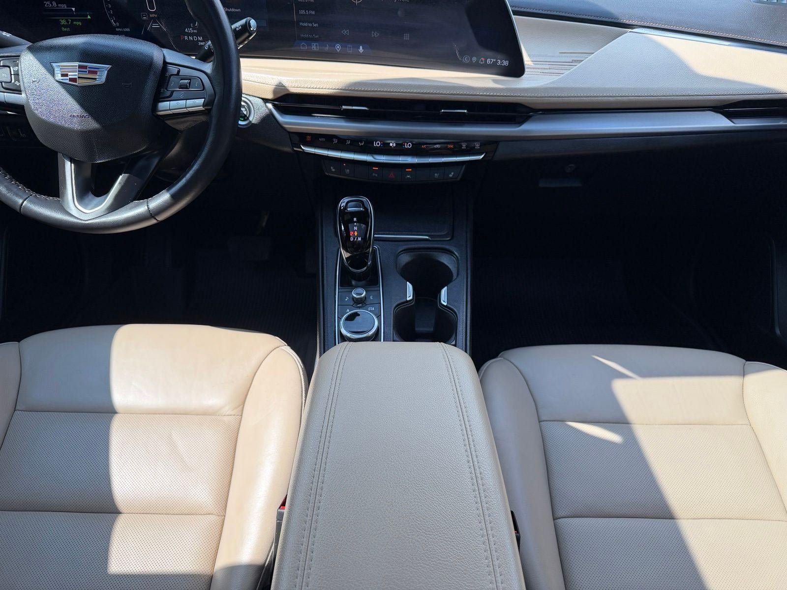 2024 Cadillac XT4 Premium Luxury