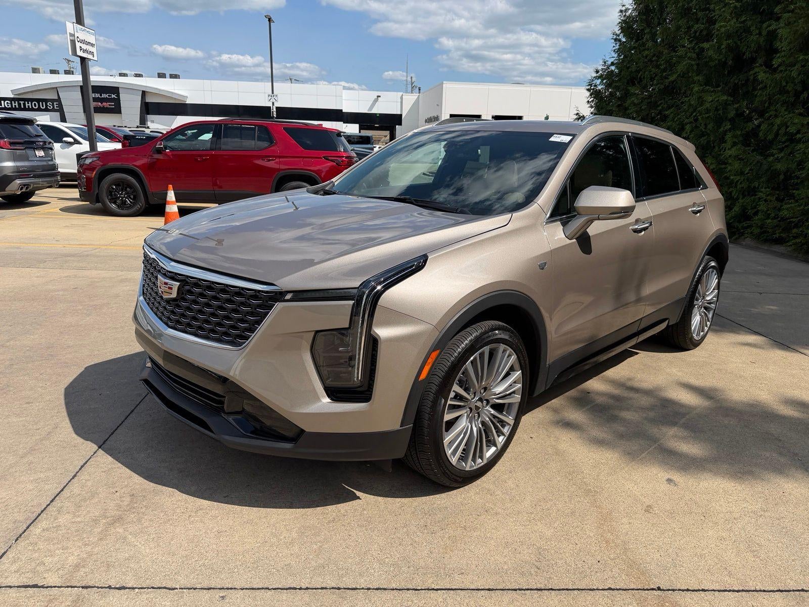 2024 Cadillac XT4 Premium Luxury