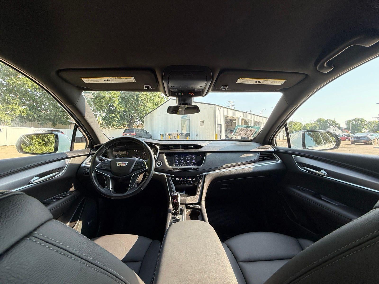 2023 Cadillac XT5 Luxury