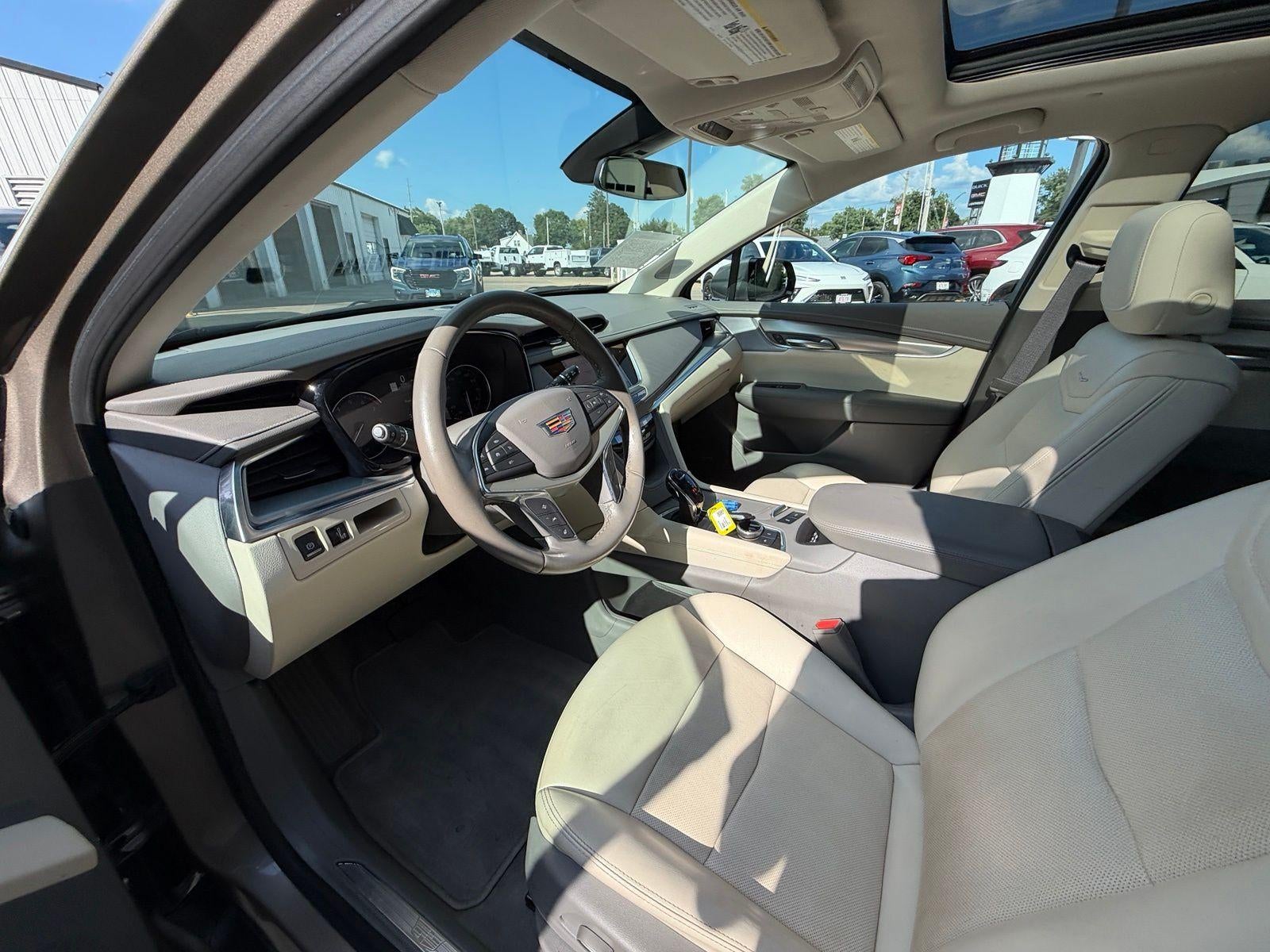 2023 Cadillac XT5 Premium Luxury