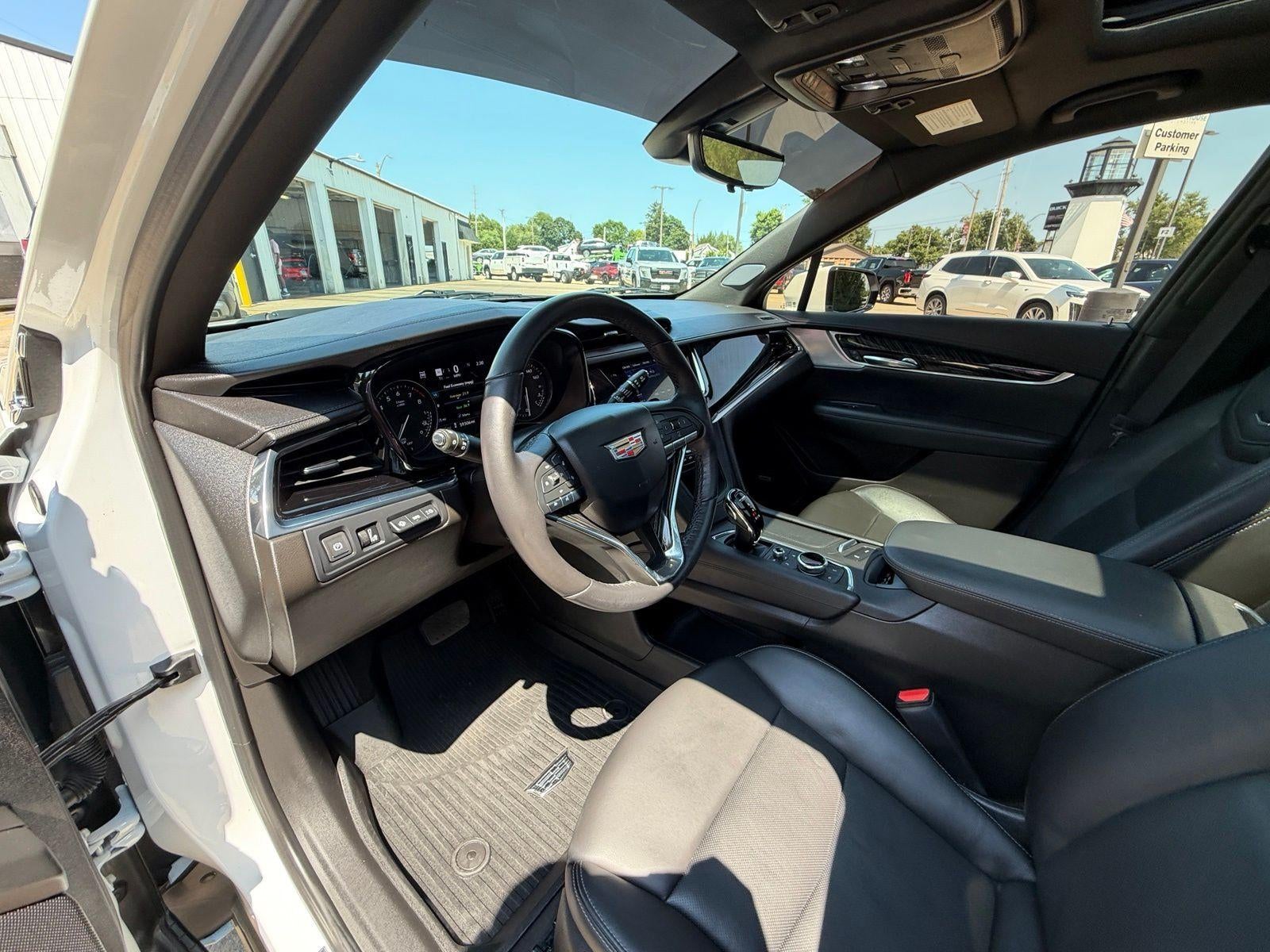 2023 Cadillac XT6 Premium Luxury