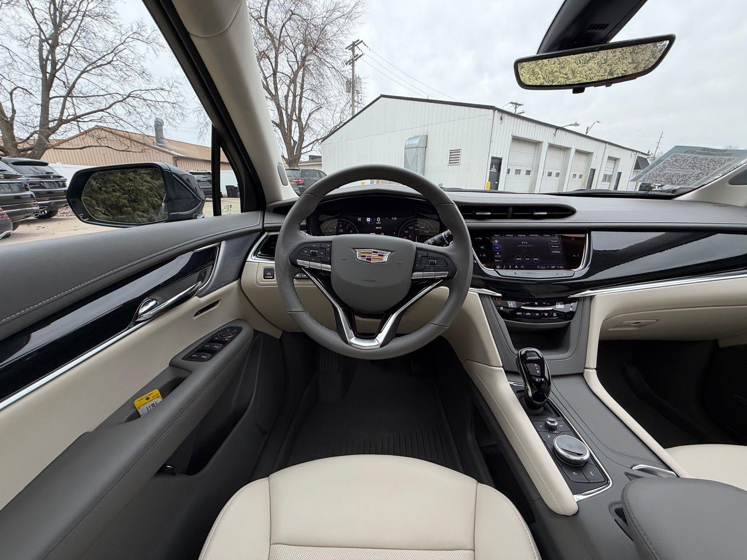 2025 Cadillac XT6 Premium Luxury