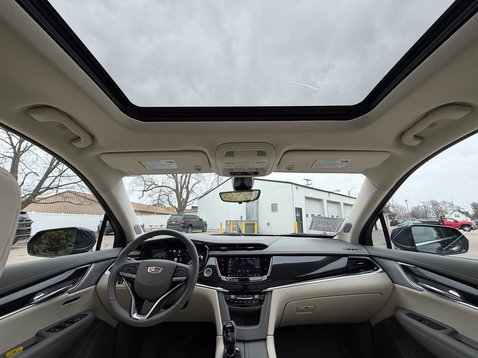 2025 Cadillac XT6 Premium Luxury