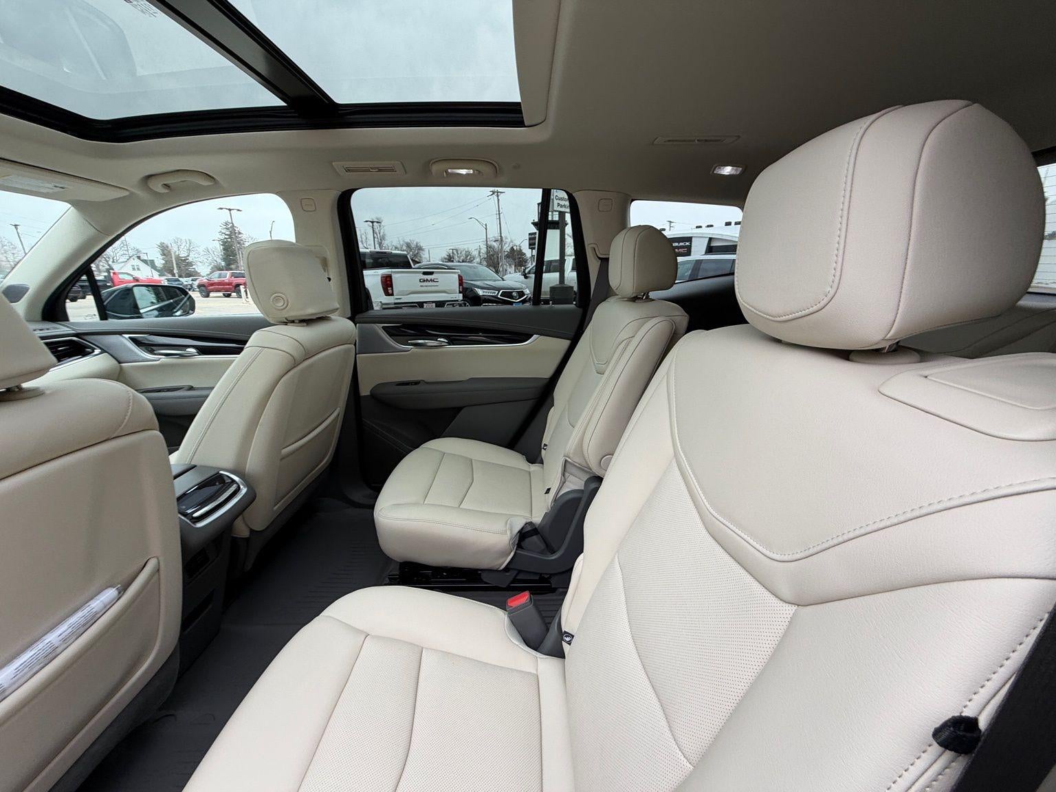 2025 Cadillac XT6 Premium Luxury