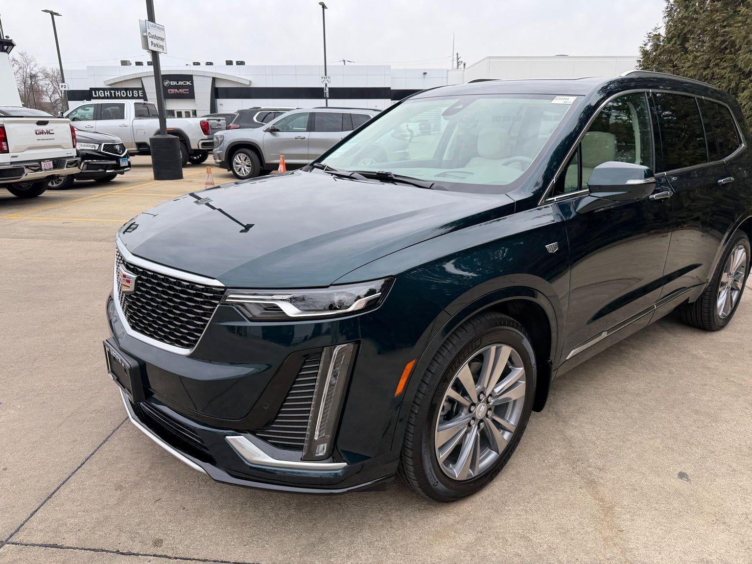 2025 Cadillac XT6 Premium Luxury