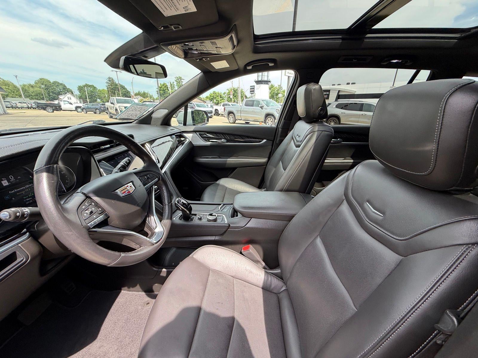 2023 Cadillac XT6 Premium Luxury