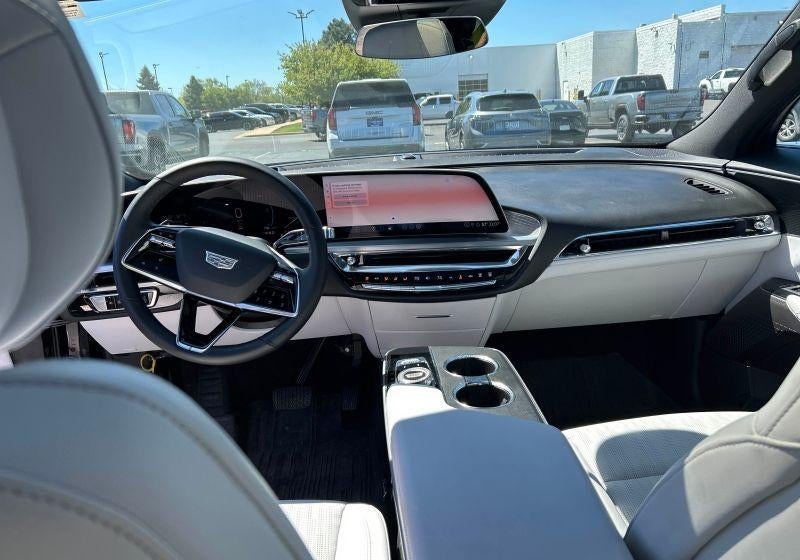 2024 Cadillac LYRIQ Sport