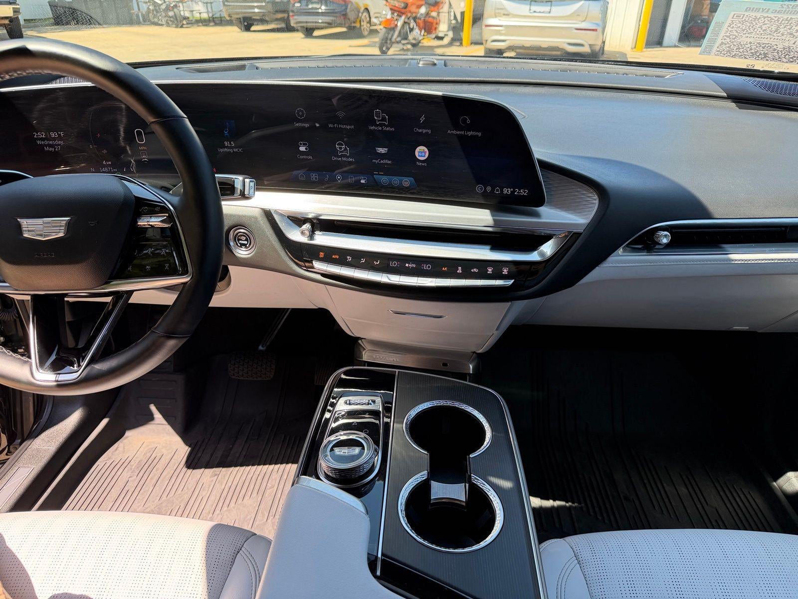 2024 Cadillac LYRIQ Sport