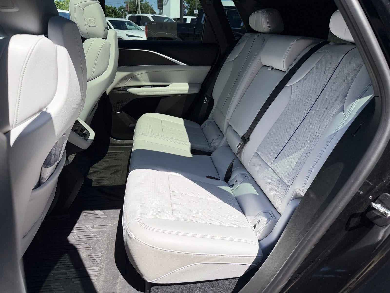 2024 Cadillac LYRIQ Sport