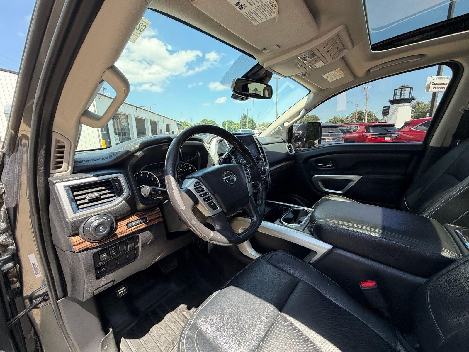 2021 Nissan Titan SL