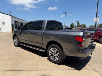 2021 Nissan Titan SL