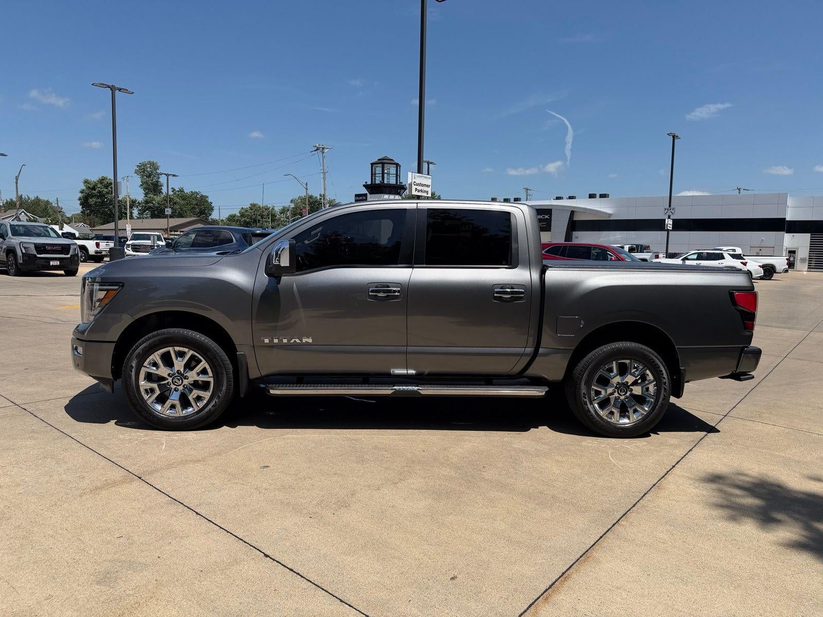 2021 Nissan Titan SL