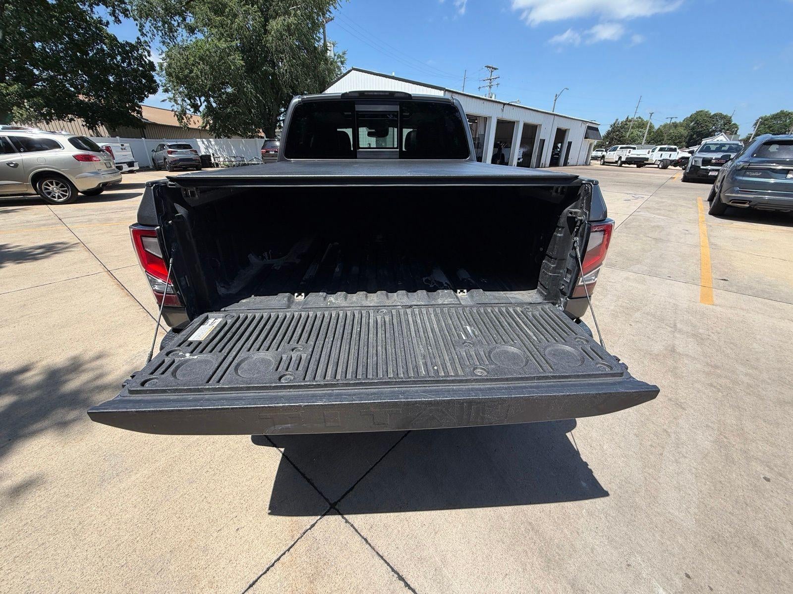 2021 Nissan Titan SL