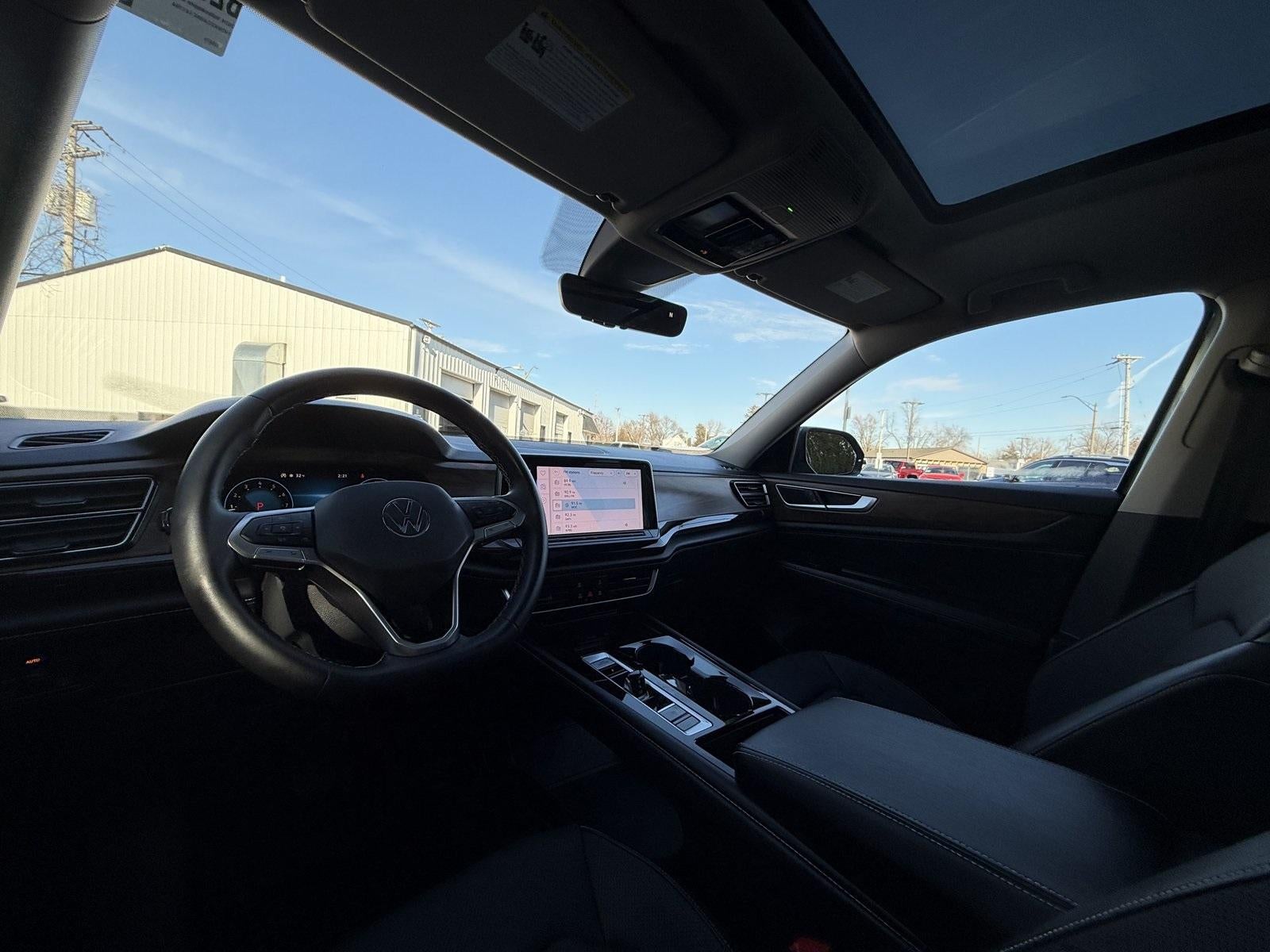 2024 Volkswagen Atlas 2.0T SE w/Technology