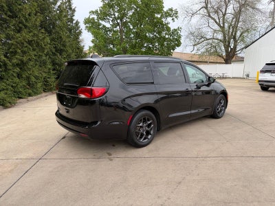 2020 Chrysler Pacifica Touring L Plus