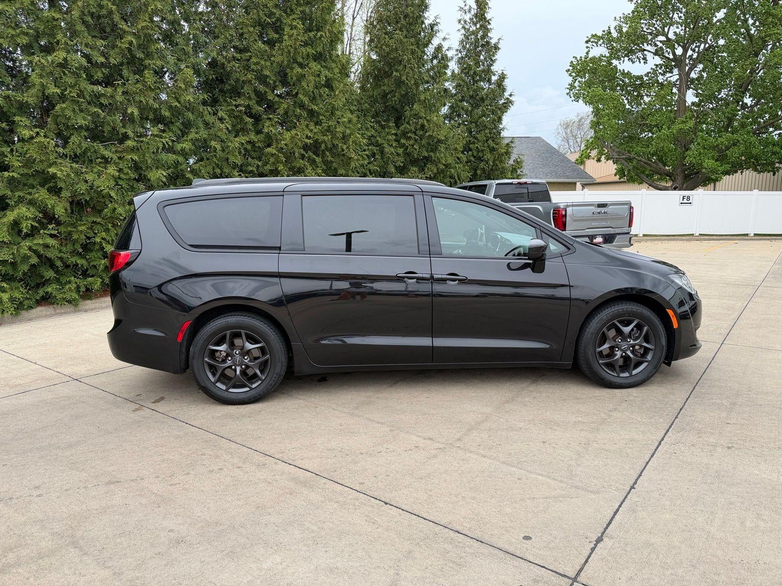 2020 Chrysler Pacifica Touring L Plus
